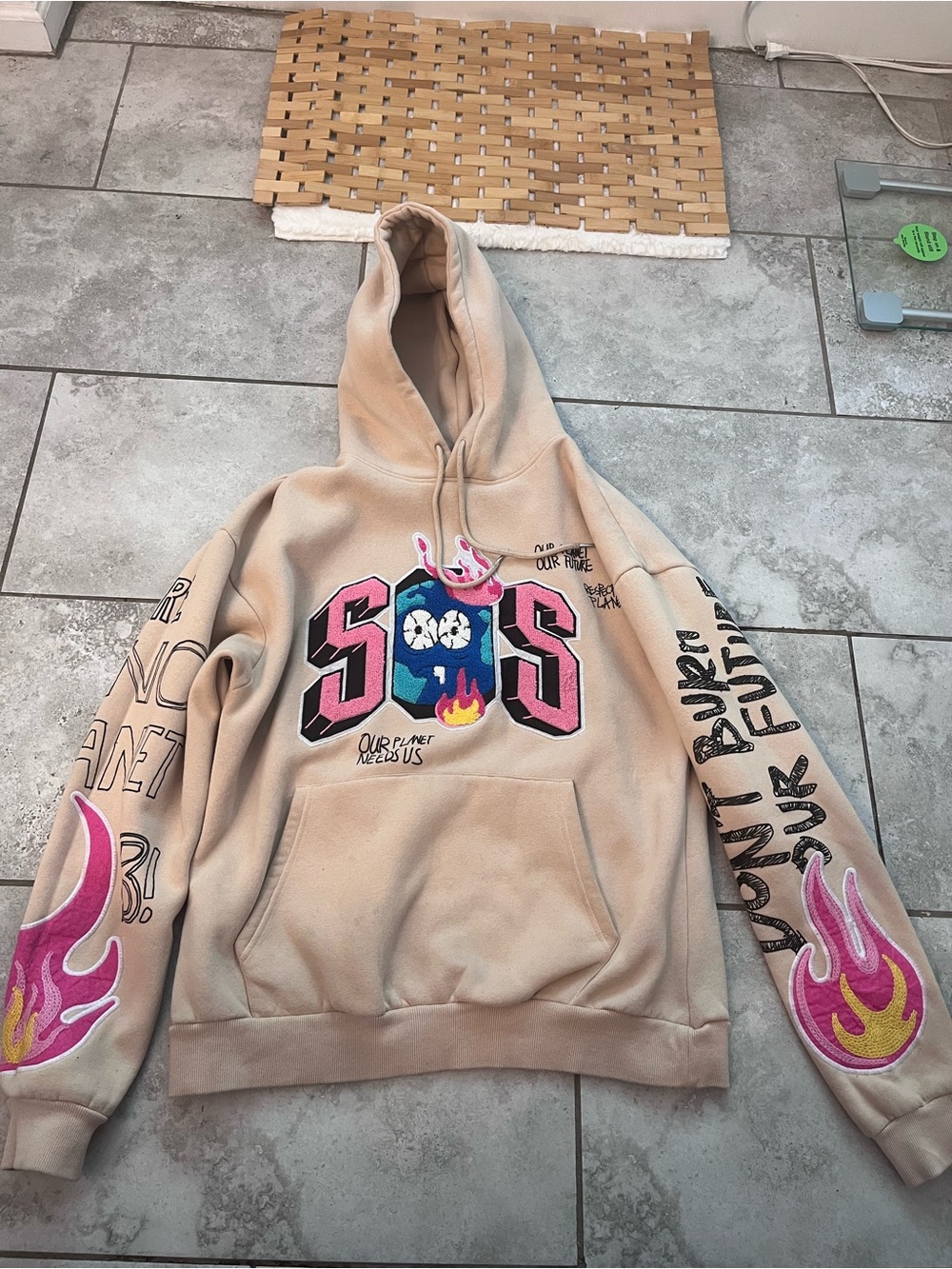 Beige Graphic Hoodie with Pink Flame Accents SET